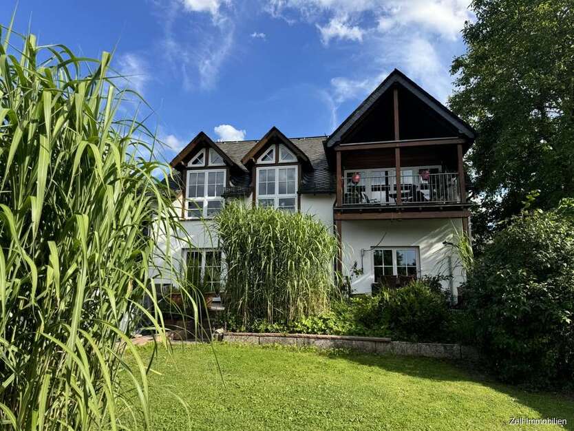 Haus zum Kaufen in Weisel 460.000 € 226 m²