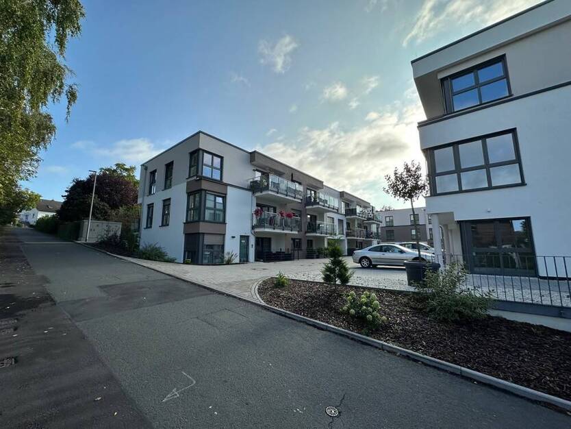Sofort Bezugsfrei! - Sonne garantiert - 2 Zimmer mit Süd-Balkon