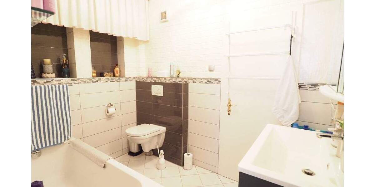 Einfamilienhaus Wirges - 4 Zimmer, 130 m&sup2;, 249.000&euro; | Angebot:25666034