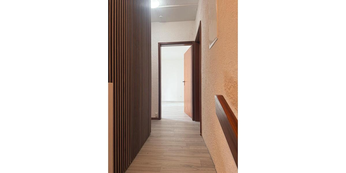 Dachgeschoßwohnung Weißenthurm - 2 Zimmer, 34 m&sup2;, 520&euro; | Angebot:26123455