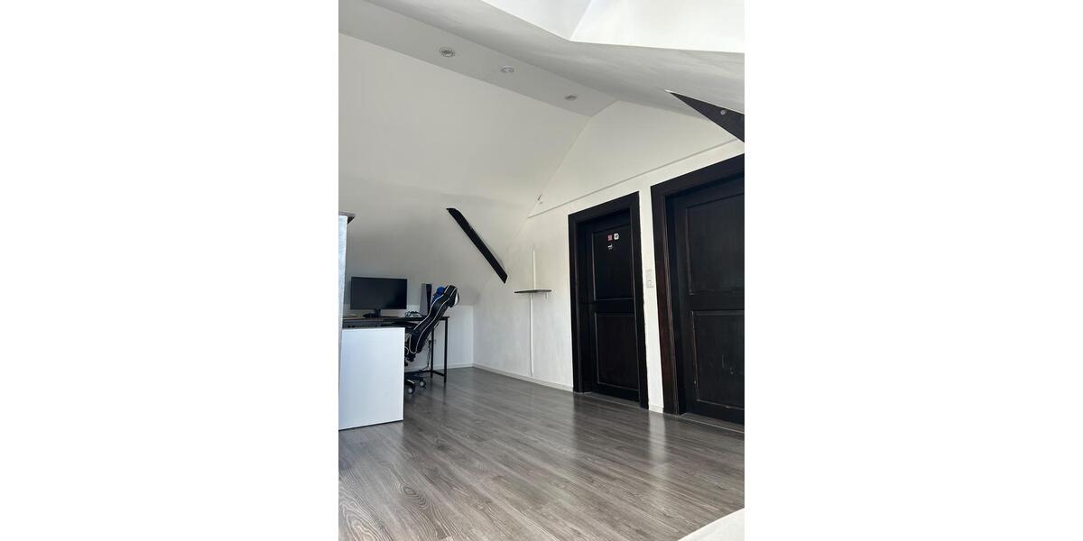 Einfamilienhaus Leutesdorf - 8 Zimmer, 210 m&sup2;, 420.000&euro; | Angebot:26235125