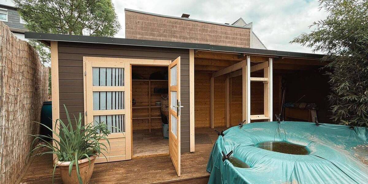 Charmantes und gepflegtes 1-2 Familienhaus in toller Lage 8 zimmer