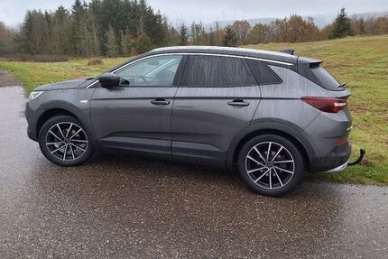 Opel Grandland (X) 84.000 km 16.000 € Ettringen 56729