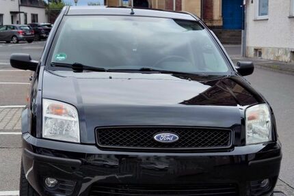 Ford Fusion 128.000 km 2.850 &euro; Neuwied 56566