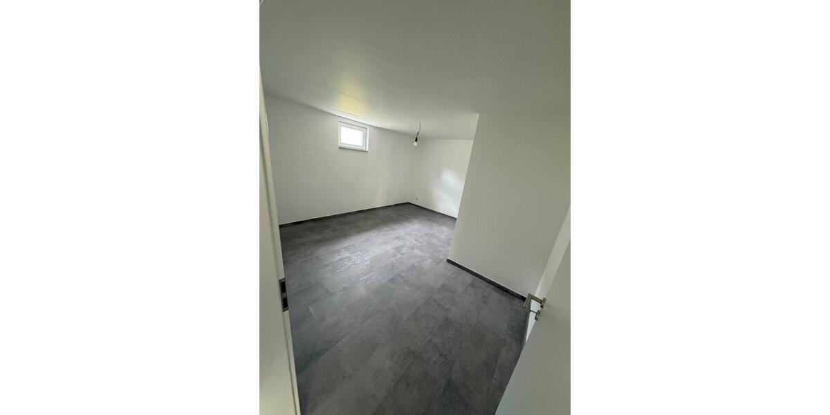 Etagenwohnung Wassenach - 3 Zimmer, 130 m&sup2;, 1.100&euro; | Angebot:26453282