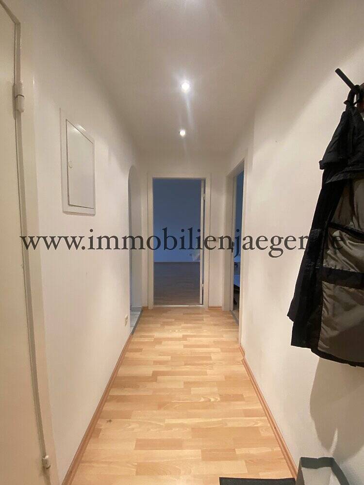 Barmbek-Nord - Vogelgebiet Meisenstraße - gepflegte Wohnung im 2.OG mit EBK, Duschbad - frei