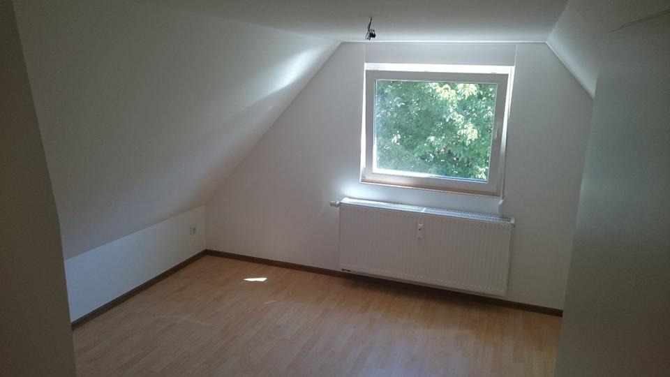 Dachgeschoßwohnung Halsenbach - 3 Zimmer, 60 m&sup2;, 530&euro; | Angebot:26412985