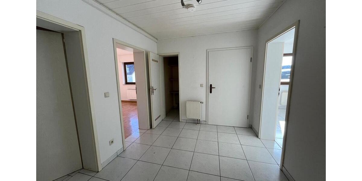 Etagenwohnung Polch - 3 Zimmer, 85 m&sup2;, 790&euro; | Angebot:25568932