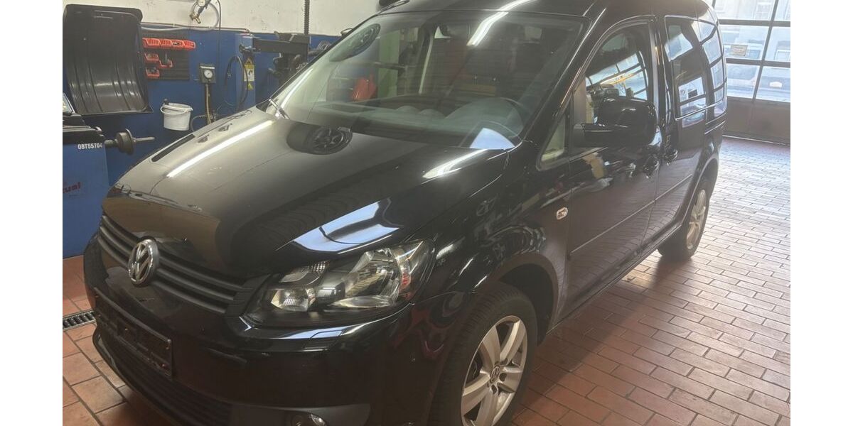 VW Caddy 107.712 km 11.900 &euro; Polch 56751