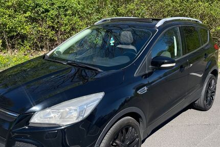 Ford Kuga 203.000 km 7.990 &euro; Irlich 56567