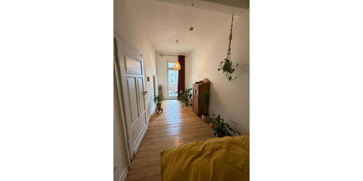 Großzügige 3 ZKB Altbauwohnung mit Balkon in zentraler Lage 3 zimmer