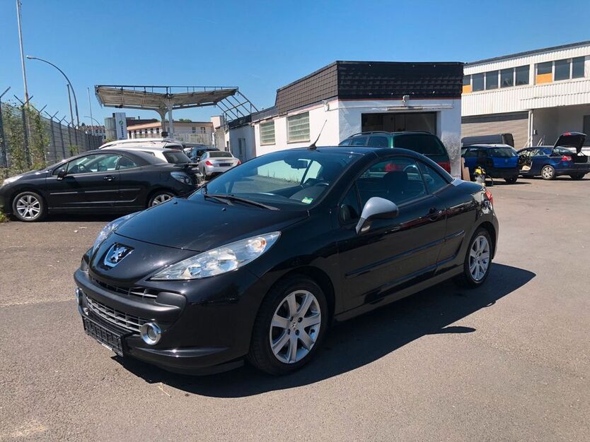Peugeot 207 148.000 km 2.999 € Diez 65582