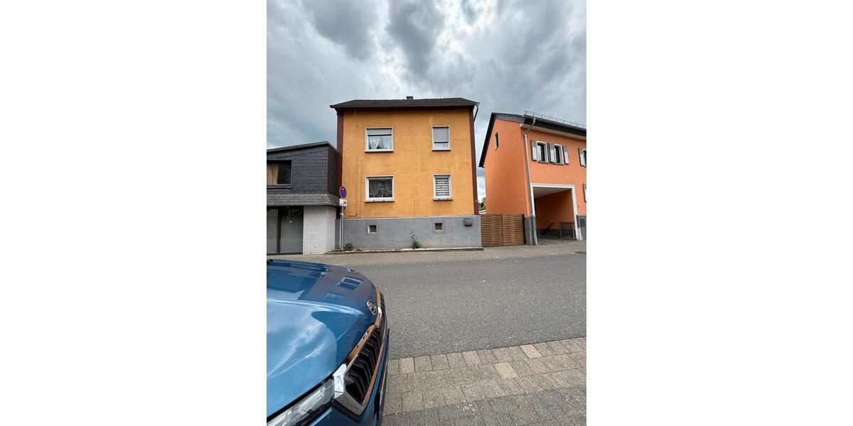 Reihenhaus Gückingen - 7 Zimmer, 180 m&sup2;, 280.000&euro; | Angebot:27066463