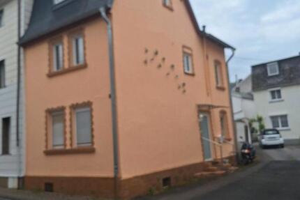 Haus Bad Ems - 4 Zimmer, 75 m&sup2;, 125.000&euro; | Angebot:26963949