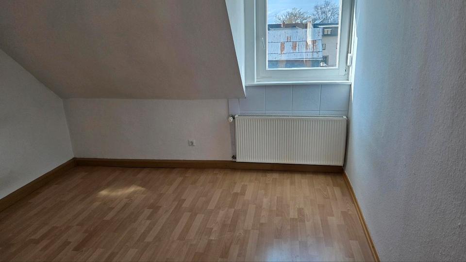 Dachgeschoßwohnung Bendorf - 3 Zimmer, 75 m&sup2;, 650&euro; | Angebot:25755122