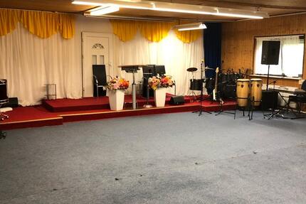 Halle Büro mit Sanitär Stark Strom Vielseitig GEW. Priv. 260qm 6€ zimmer