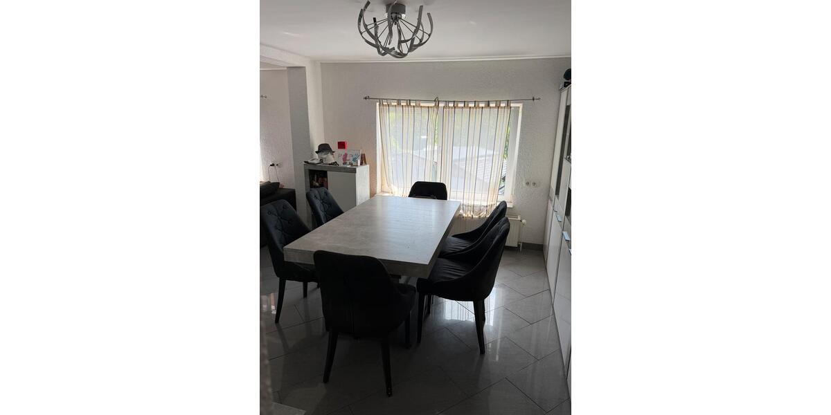 Einfamilienhaus Ötzingen - 7 Zimmer, 211 m&sup2;, 365.000&euro; | Angebot:27258591