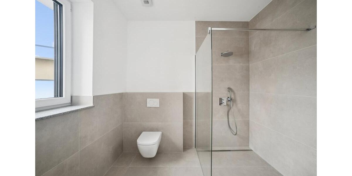 attraktive 3 Zimmer Wohnung mit Balkon im 1 OG 3 zimmer