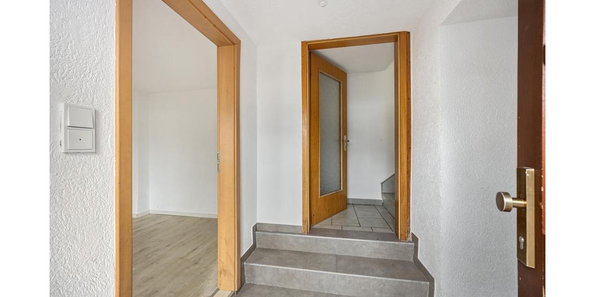 Zweifamilienhaus mit 3x Garagen nur 2 Min zur A3 - Zweifamilienhaus Mogendorf | Angebot:25081818