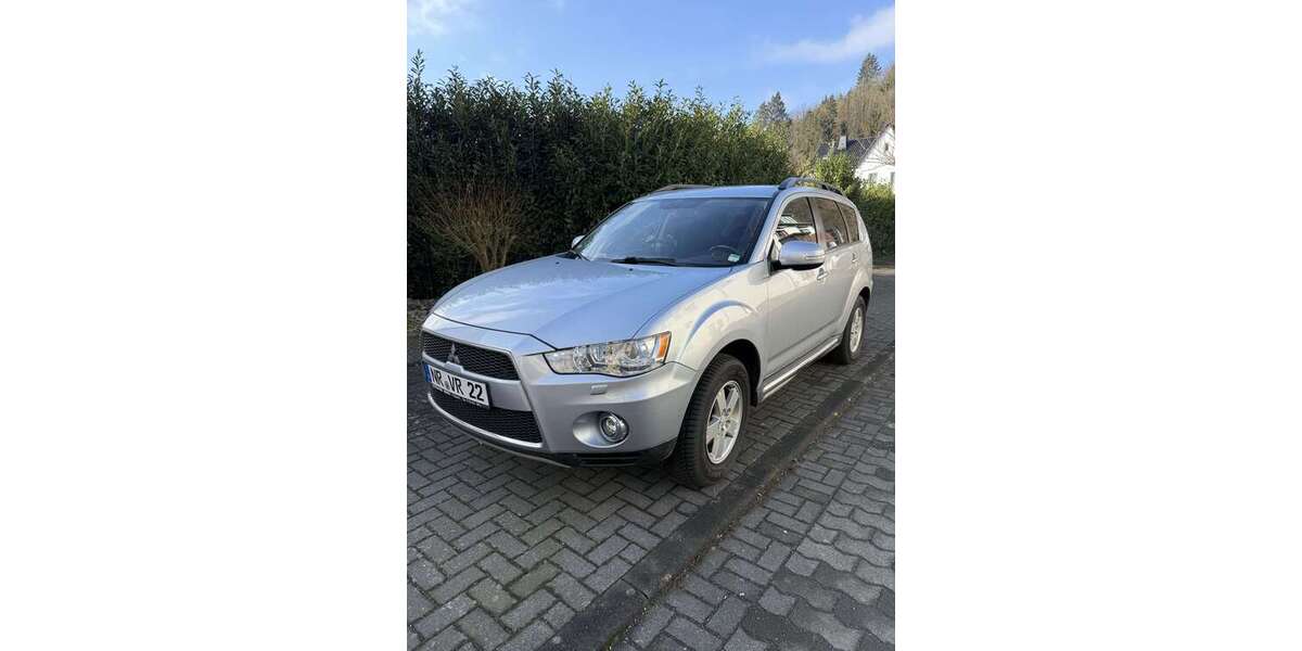 Mitsubishi Outlander 243.000 km 6.600 &euro; Bad Hönningen 53557