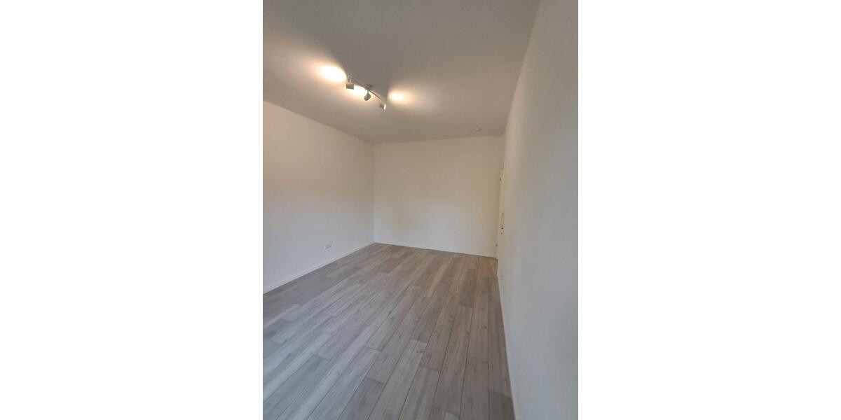 Kernsanierte 4 ZKB-Wohnung mit neuer EBK 4 zimmer