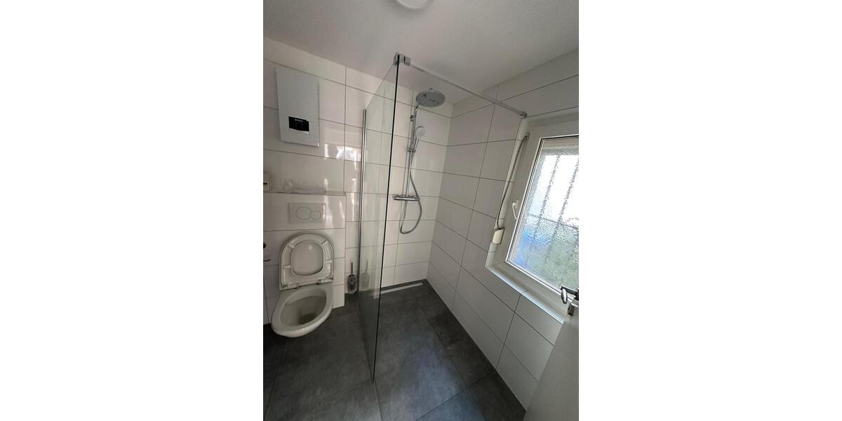 Etagenwohnung Neuwied Feldkirchen - 1 Zimmer, 25 m&sup2;, 450&euro; | Angebot:26443959