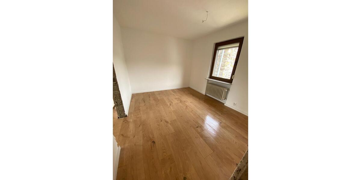 Etagenwohnung Neuwied Block - 3 Zimmer, 80 m&sup2;, 900&euro; | Angebot:26294374