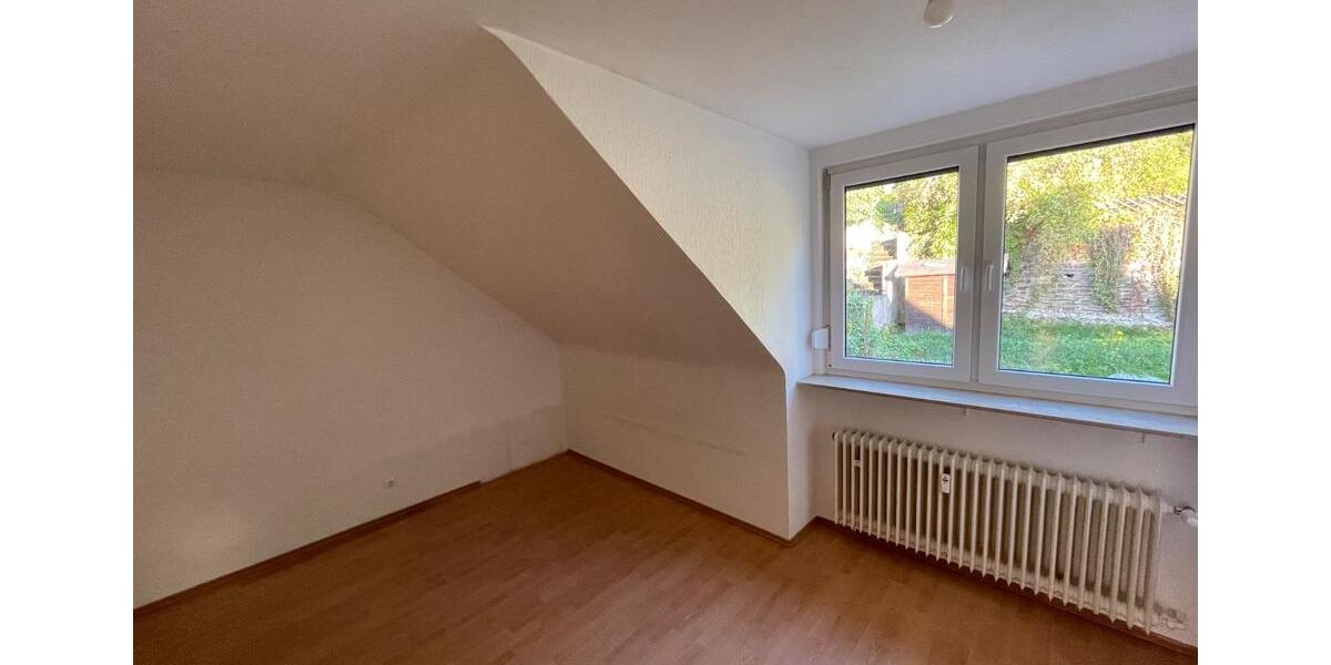 Dachgeschoßwohnung Koblenz Arenberg-Immendorf - 3.5 Zimmer, 80 m&sup2;, 640&euro; | Angebot:26617860