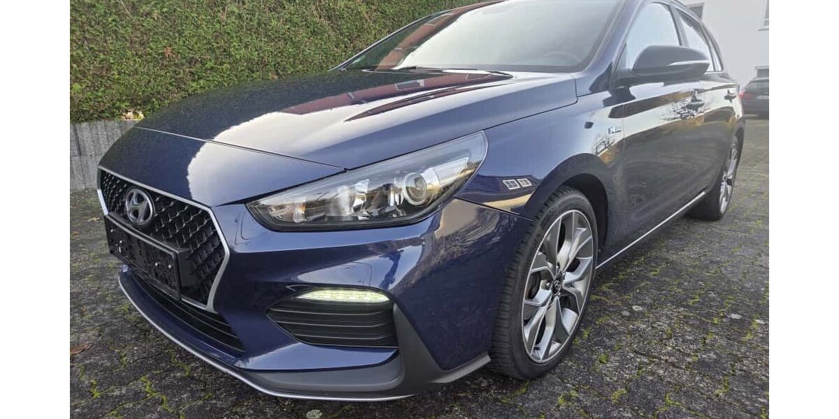 Hyundai i30 86.100 km 13.950 € Selters 56242