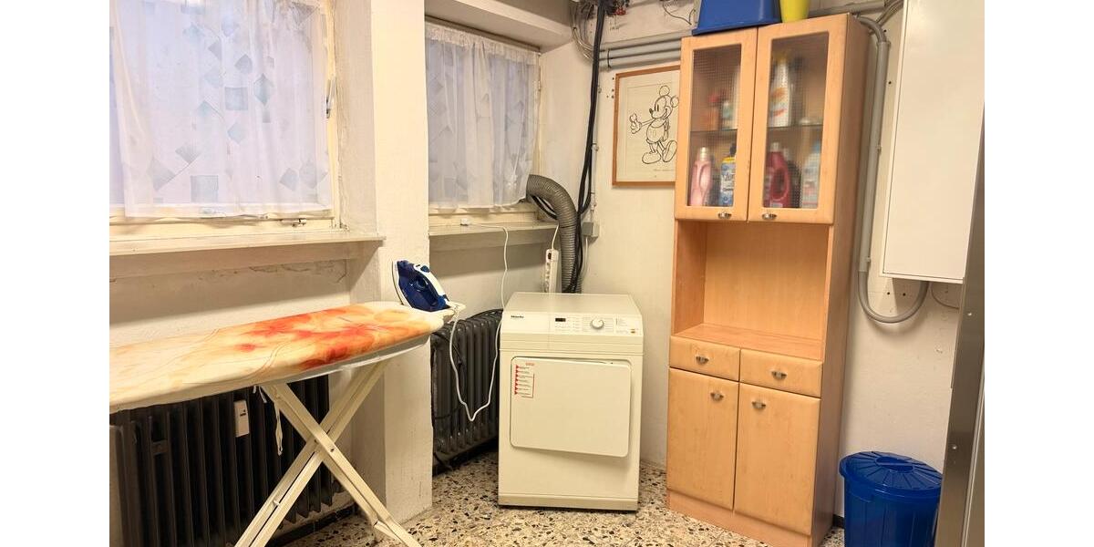 Komfortables Wohnen (vollmöbliert) in luxuriöser Ausstattung 9 zimmer