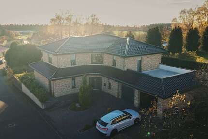 Haus zum Kaufen in Bonefeld 849.999,99 € 269 m² 6 zimmer