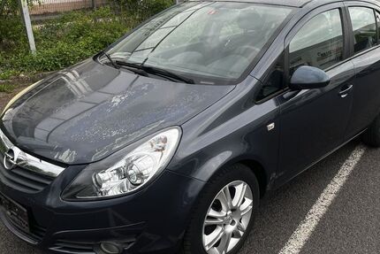 Opel Corsa 163.000 km 900 &euro; Diez 65582