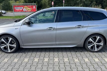 Peugeot 308 188.000 km 9.900 € Wittgert 56237