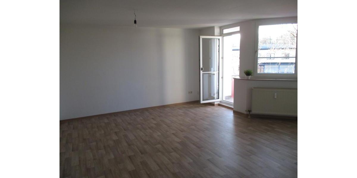 Charmante 2-Zimmer-Wohnung mit Balkon und Einbauküche 2 zimmer