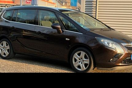 Opel Zafira Tourer 143.848 km 8.499 &euro; Boppard 56154
