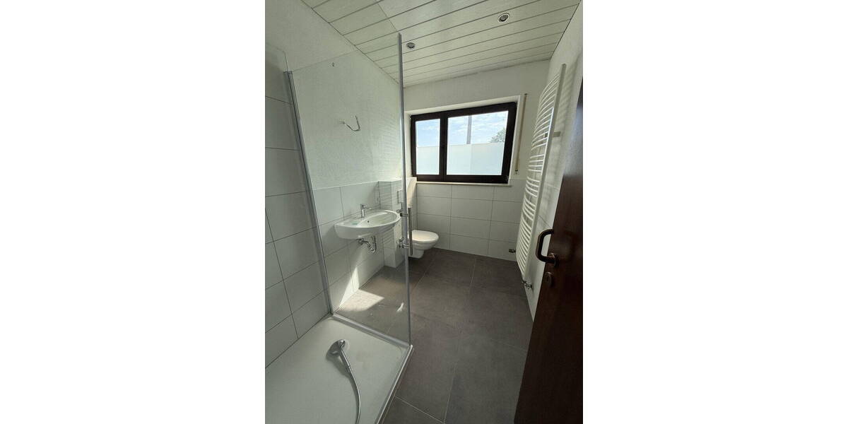 Einfamilienhaus Ransbach-Baumbach Baumbach - 1 Zimmer, 255 m&sup2;, 2.250&euro; | Angebot:26550261