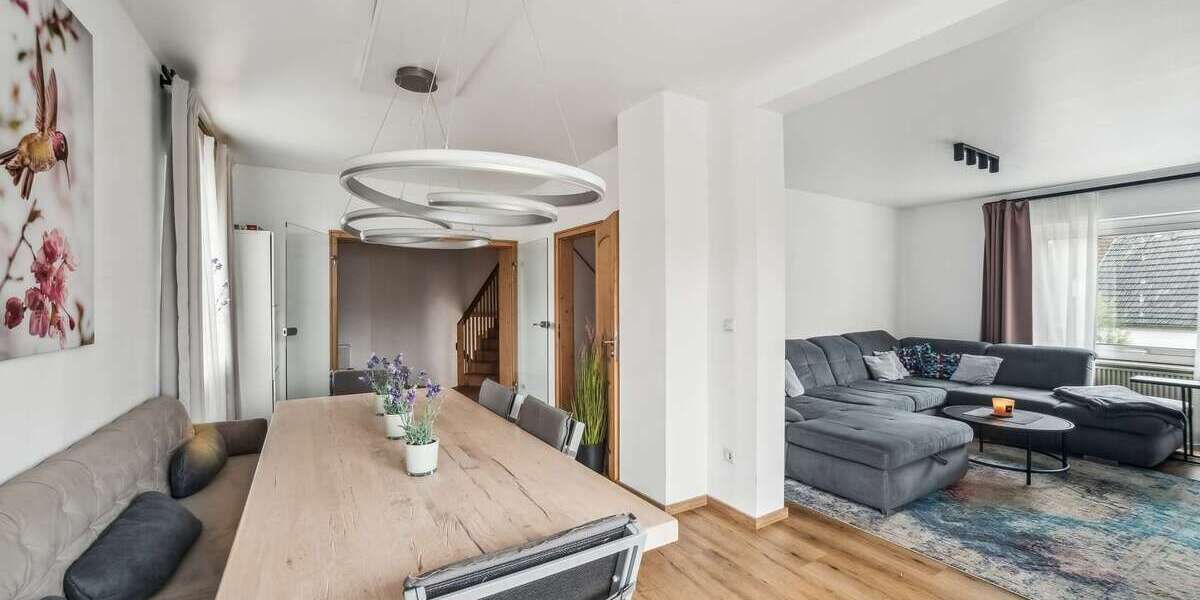 Einfamilienhaus Siershahn - 11 Zimmer, 290 m&sup2;, 499.000&euro; | Angebot:23136301