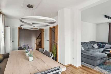 Haus Siershahn - 11 Zimmer, 290 m&sup2;, 499.000&euro; | Angebot:23136301