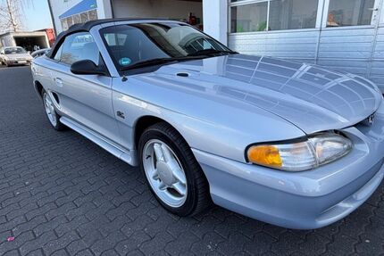 Ford Mustang 107.000 km 13.900 &euro; Neuwied 56566
