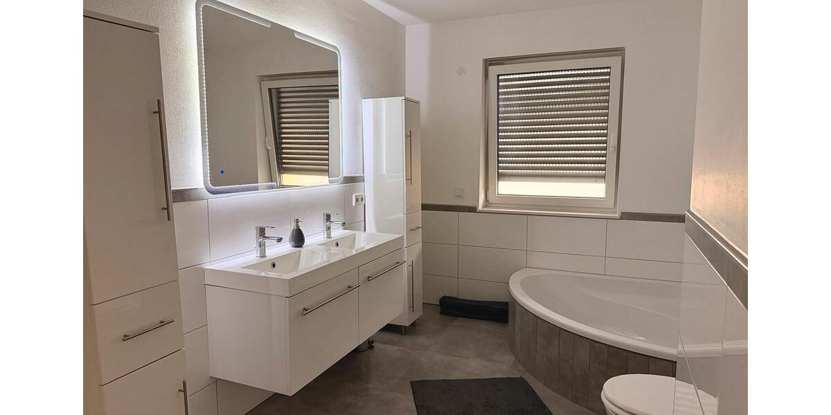 Einfamilienhaus Neuwied Block - 8 Zimmer, 234 m&sup2;, 735.000&euro; | Angebot:25509838