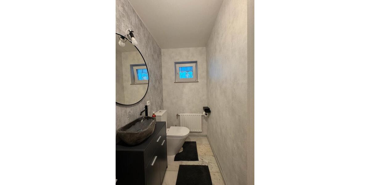 6,5-Zimmer Wohnung in einem Zweiparteienhaus 6.5 zimmer