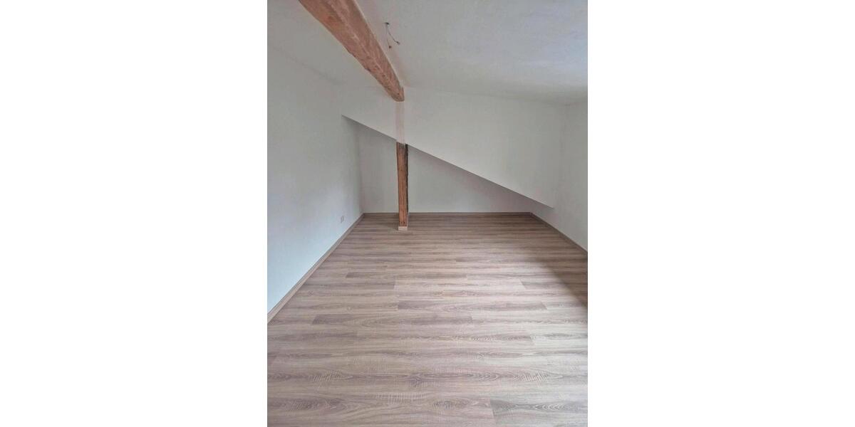 Dachgeschoßwohnung Koblenz Bisholder - 3 Zimmer, 90 m&sup2;, 1.150&euro; | Angebot:26507342