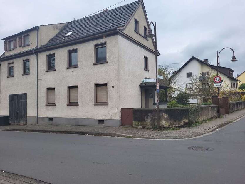 Haus zum Kaufen in Bendorf 330.000 € 217 m²