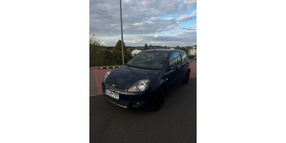 Ford Fiesta 125.000 km 2.690 &euro; Höhr-Grenzhausen 56203