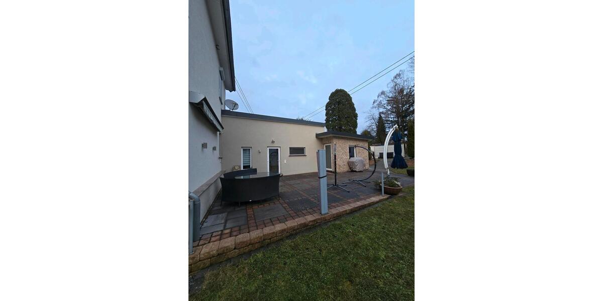Einfamilienhaus Hundsangen - 6 Zimmer, 240 m&sup2;, 2.000&euro; | Angebot:25064673