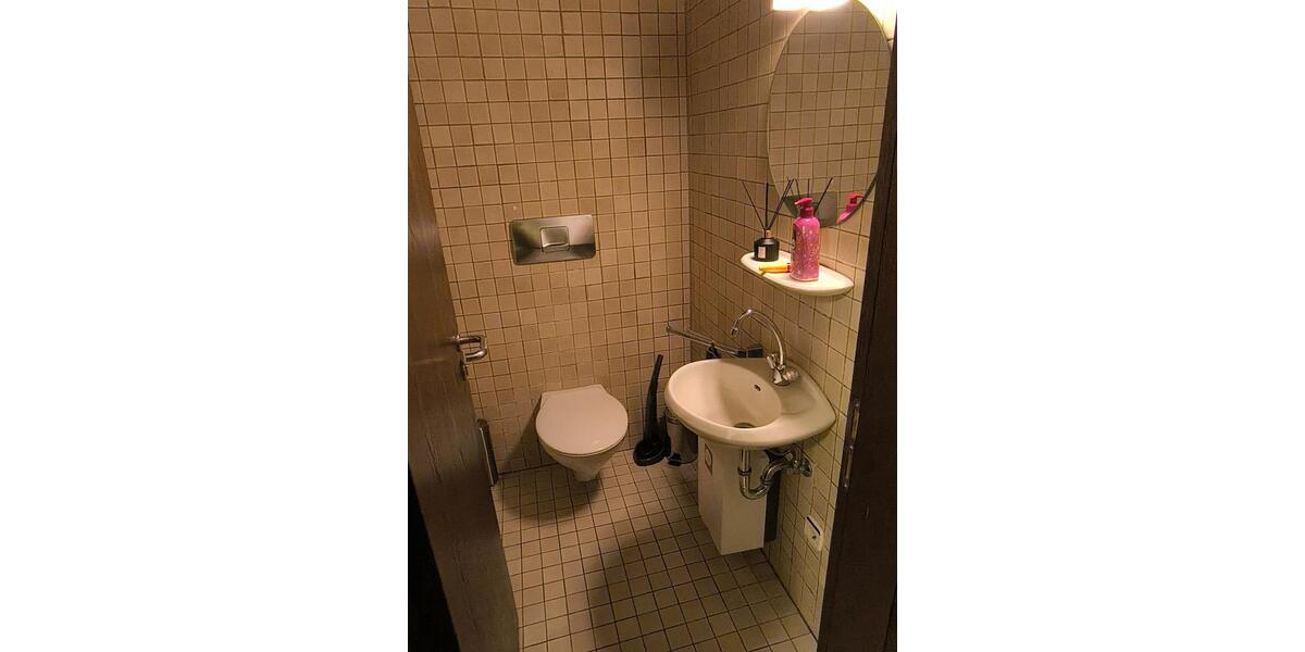 Modernes Büro zur Vermietung – hell, flexibel, zentral zimmer