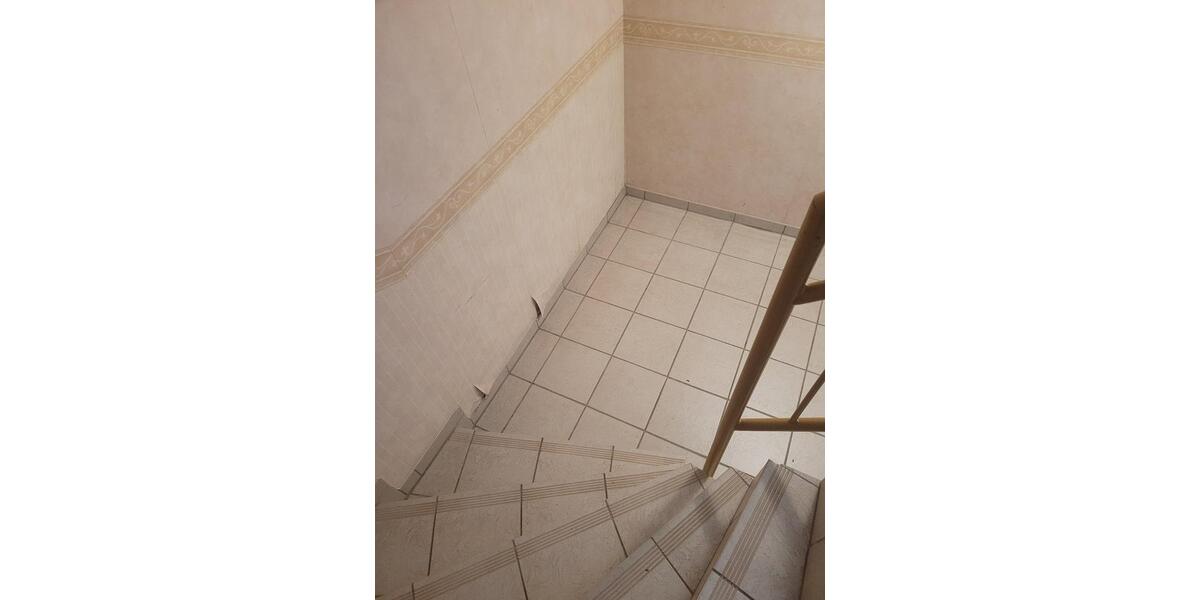 Heimbach-Weis, Eigentumswohnung in Südlage mit Garten 3 zimmer