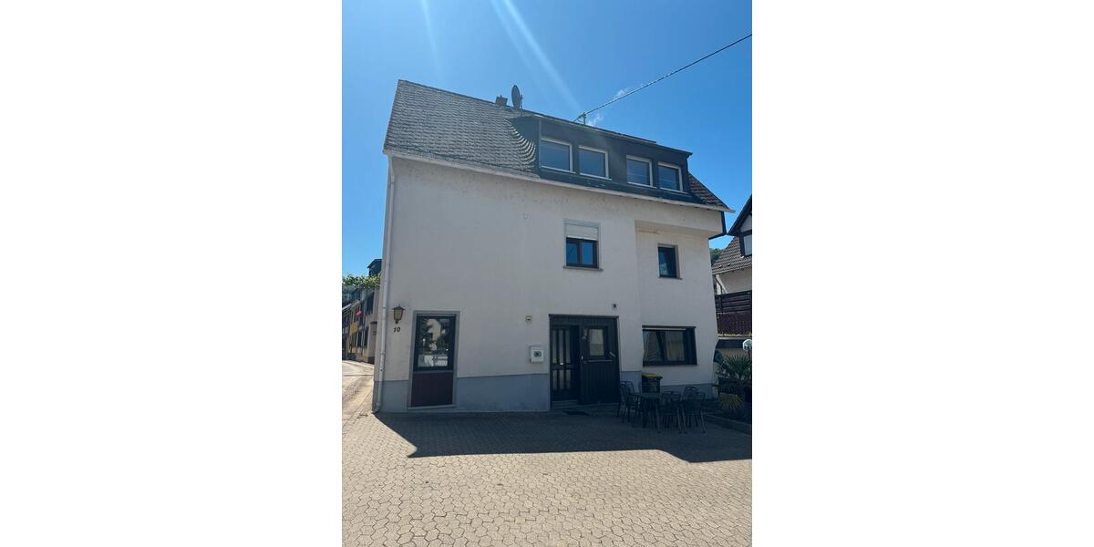 Haus 7 ZKB in Oberfell zu vermieten 7 zimmer