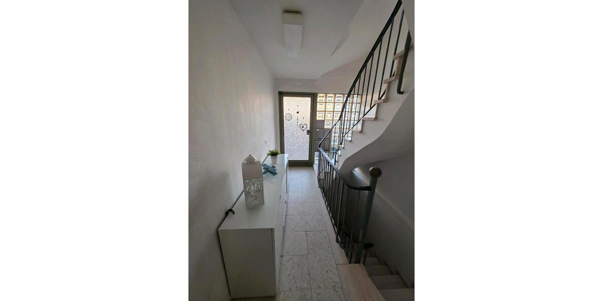 Mehrfamilienhaus, Wohnhaus Urmitz - 11 Zimmer, 288 m&sup2;, 690.000&euro; | Angebot:26429039