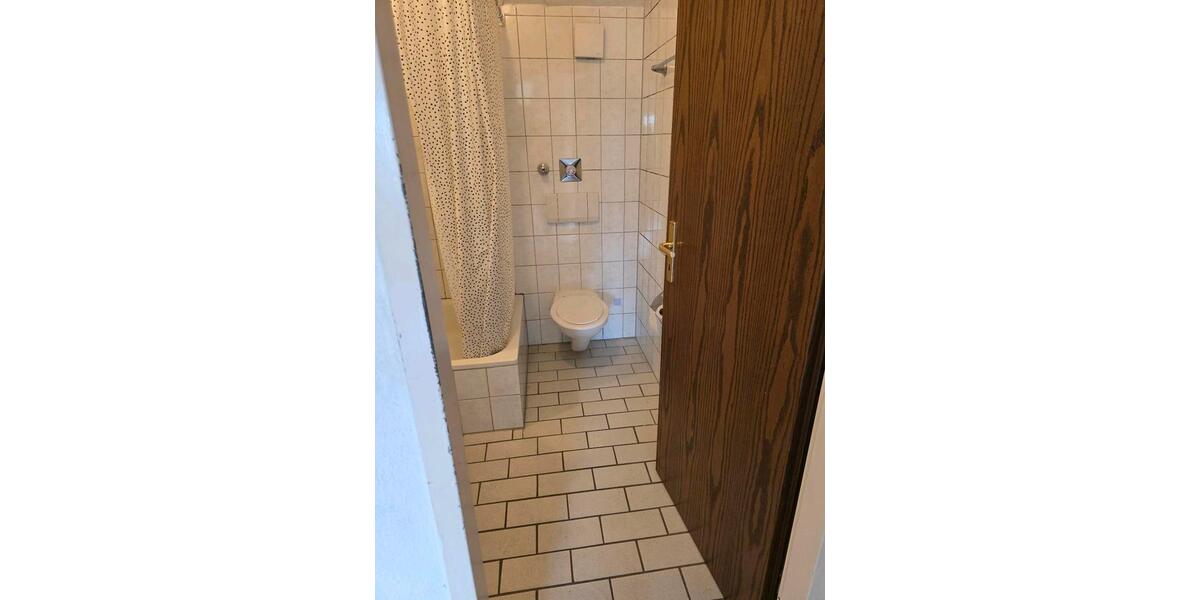 Etagenwohnung Brey - 2 Zimmer, 65 m&sup2;, 750&euro; | Angebot:26662809